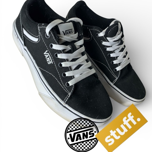 Vans Men's Black and White Sneakers